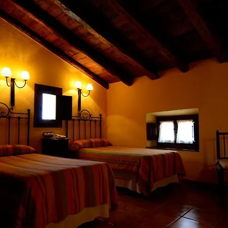 Caserón De La Fuente Hotel