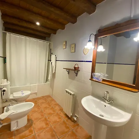 Caserón De La Fuente 3*