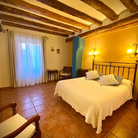Hotel Caserón De La Fuente