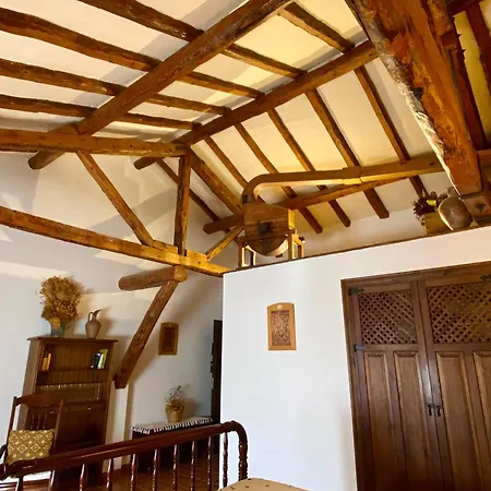 Caseron De La Fuente 3* Albarracín