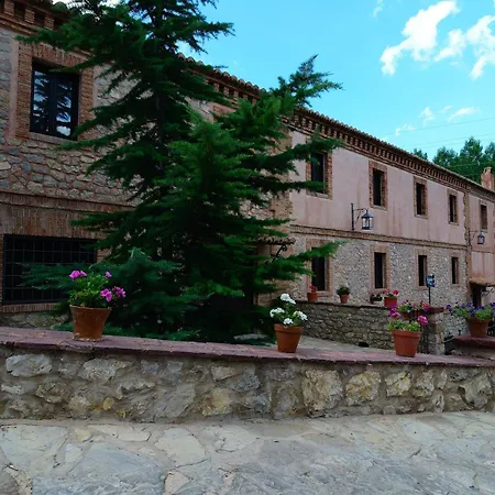 Caserón De La Fuente Albarracín