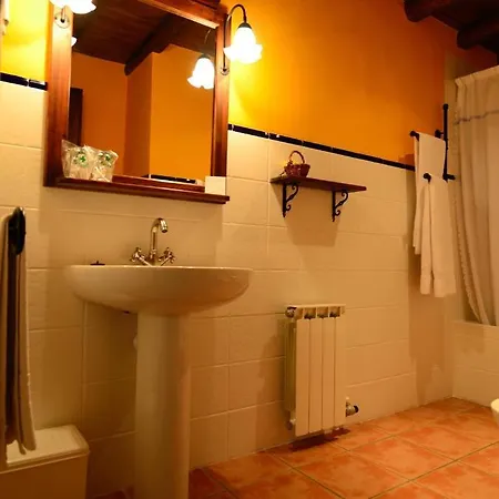 Caserón De La Fuente Hotel