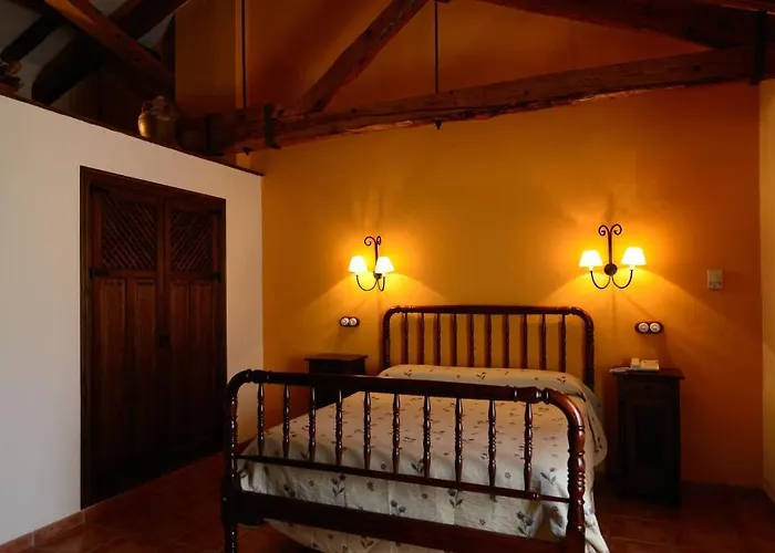 Caseron De La Fuente 3* Albarracín