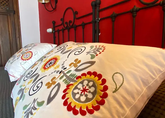 Caserón De La Fuente Albarracín