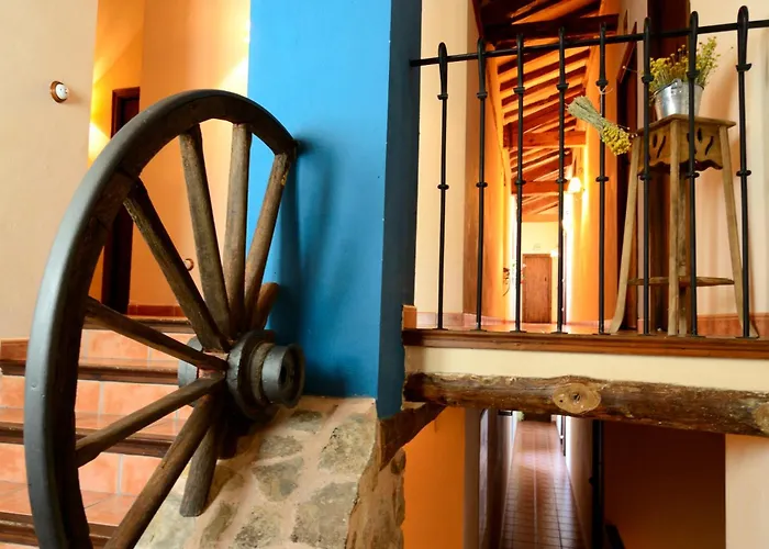 Caserón De La Fuente Albarracín