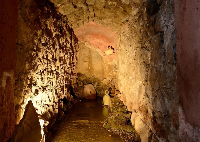 Caserón De La Fuente Albarracín