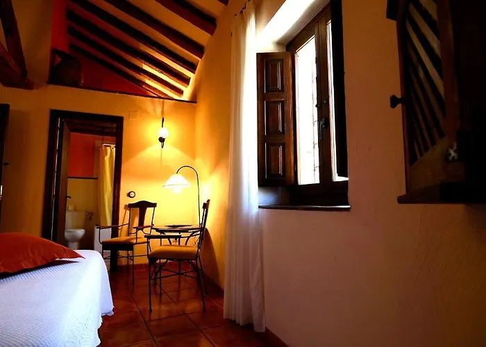 Caserón De La Fuente 3*